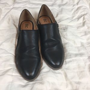 Black BC Side Zipper Booties in size 7.5